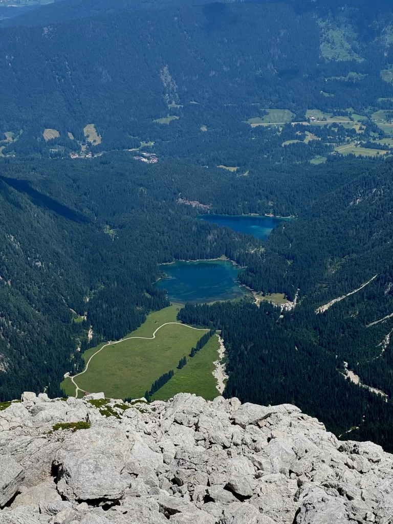 Výhled na italská jezera Lago di Fusine