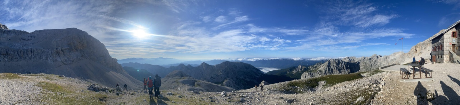 Ranní panorama od Dom Planika